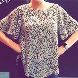 H&M cheetah print short sleeve flowy top blouse